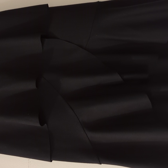 Scalloped Dress Skirt - Picture 3 of 4